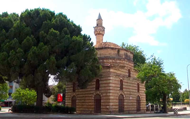 Влера. Мечеть Muradie Mosque. Мечеть Мурадие во Влере.