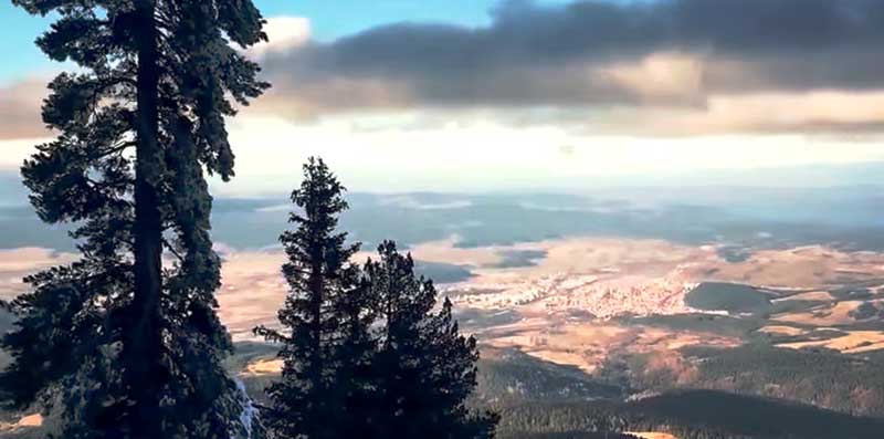 Вид на Боровец, Болгария Боровец, с высоты