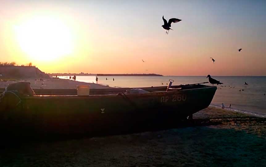 Коблево. Рыбачья лодка, море. Утро на море, Коблево